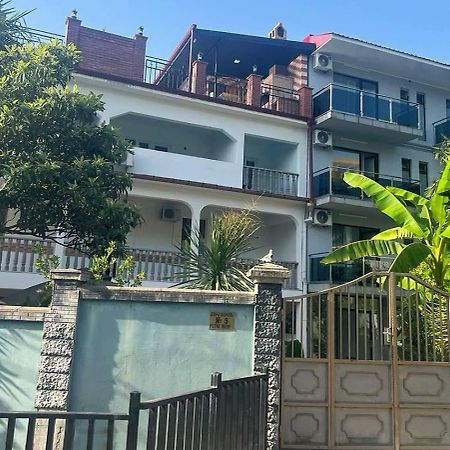 Hotel Ararat Гонио Екстериор снимка