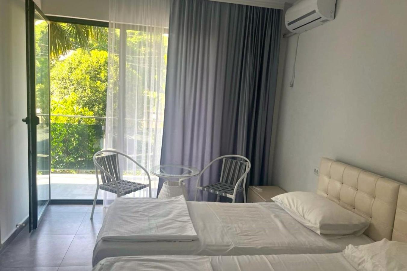 Hotel Ararat Гонио Екстериор снимка