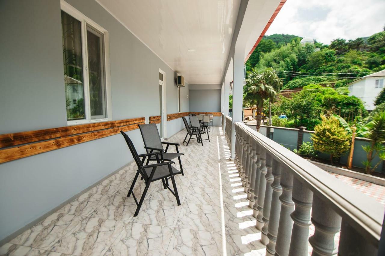 Hotel Ararat Гонио Екстериор снимка