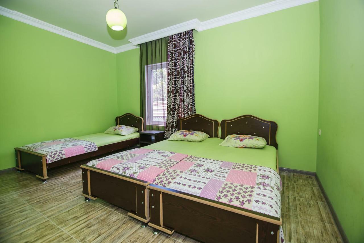 Hotel Ararat Гонио Екстериор снимка