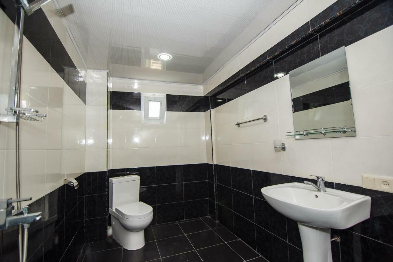 Hotel Ararat Гонио Екстериор снимка