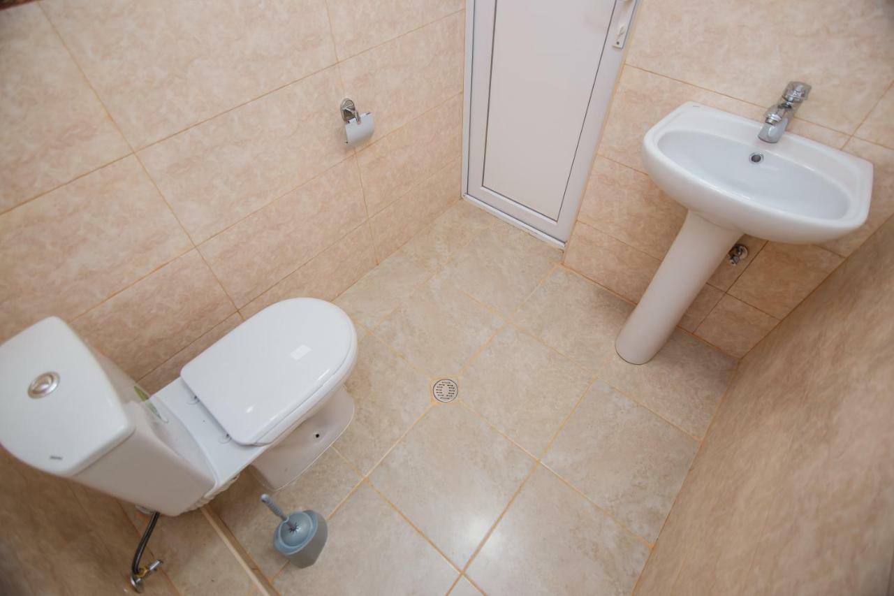 Hotel Ararat Гонио Екстериор снимка